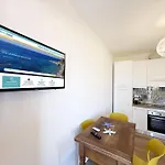 La Perla Del - Argonautivacanze Apartment *